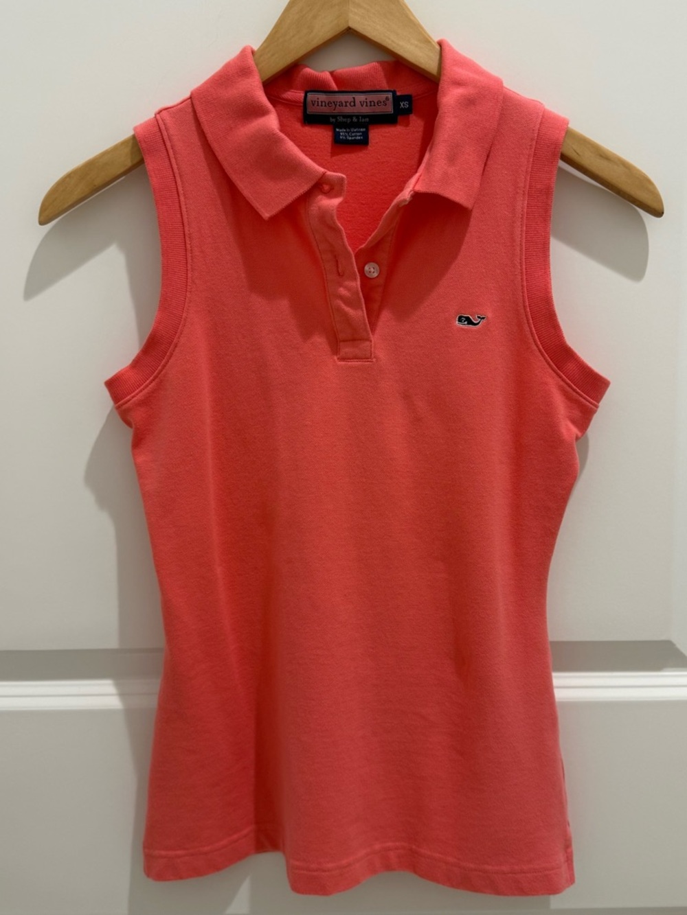 Vineyard Vines Women’s Sleeveless Polo Shirt -Coral
